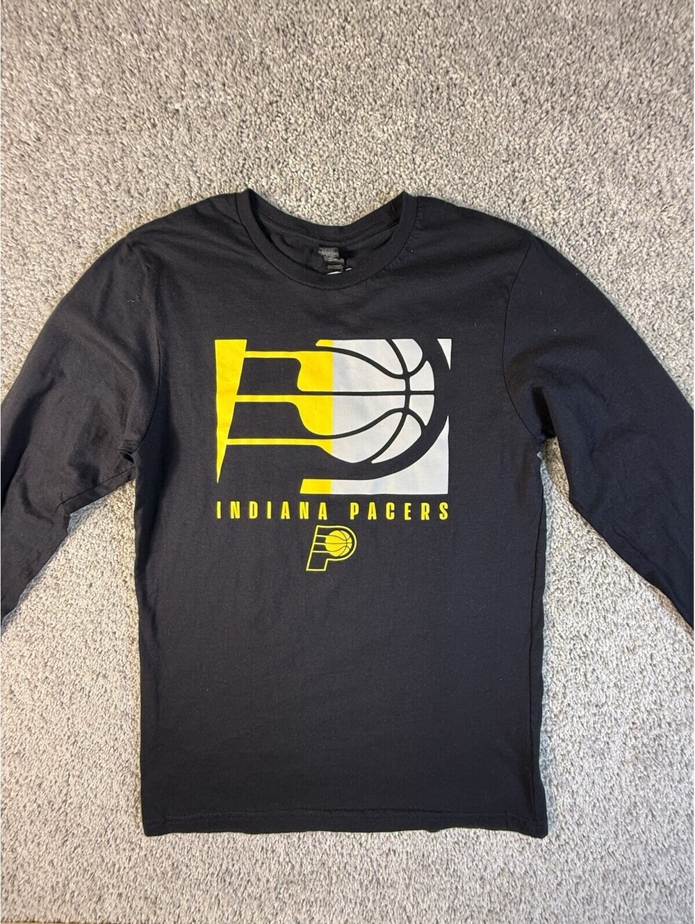 NWOT NBA Indiana Pacers Basketball T Shirt Size Small Black Long Sleeve